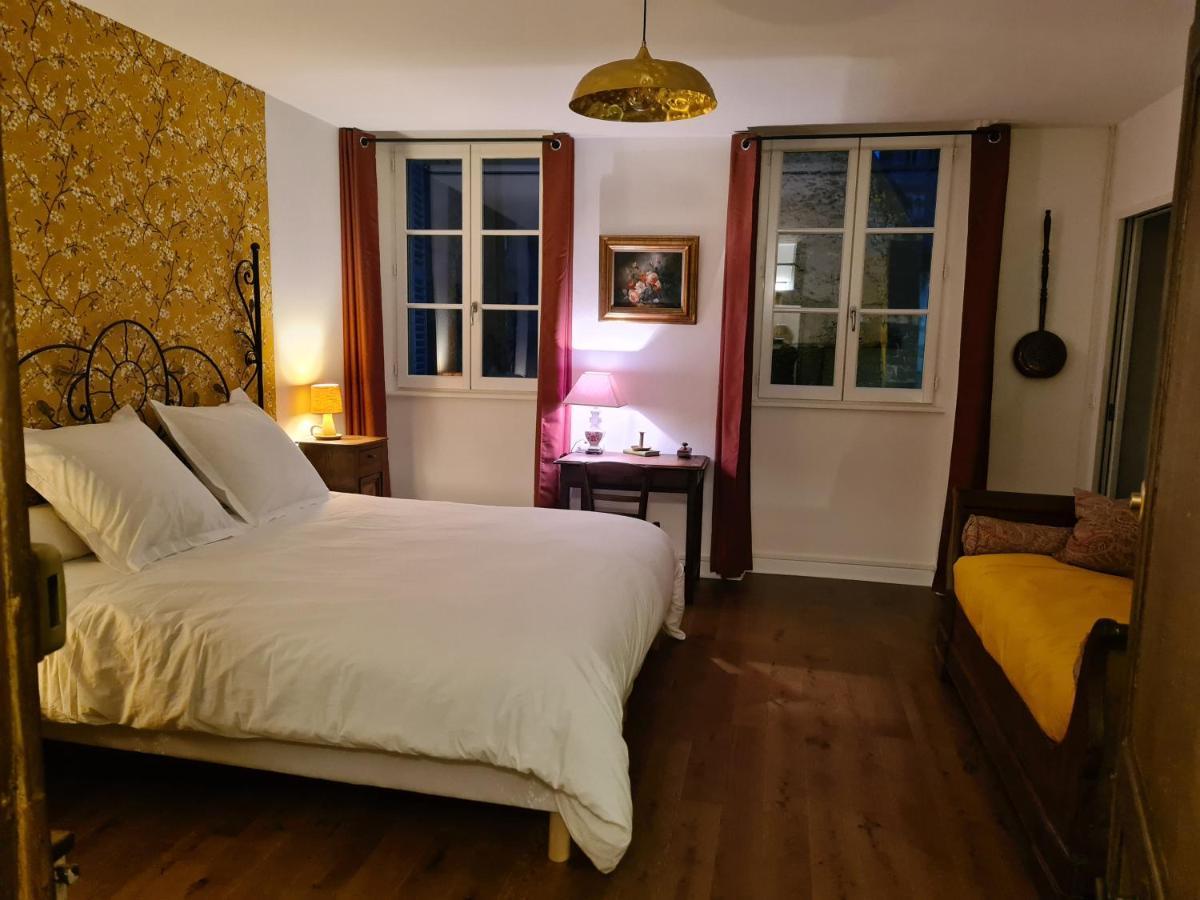 La Cour Du Chateau La Charite-sur-Loire Ngoại thất bức ảnh