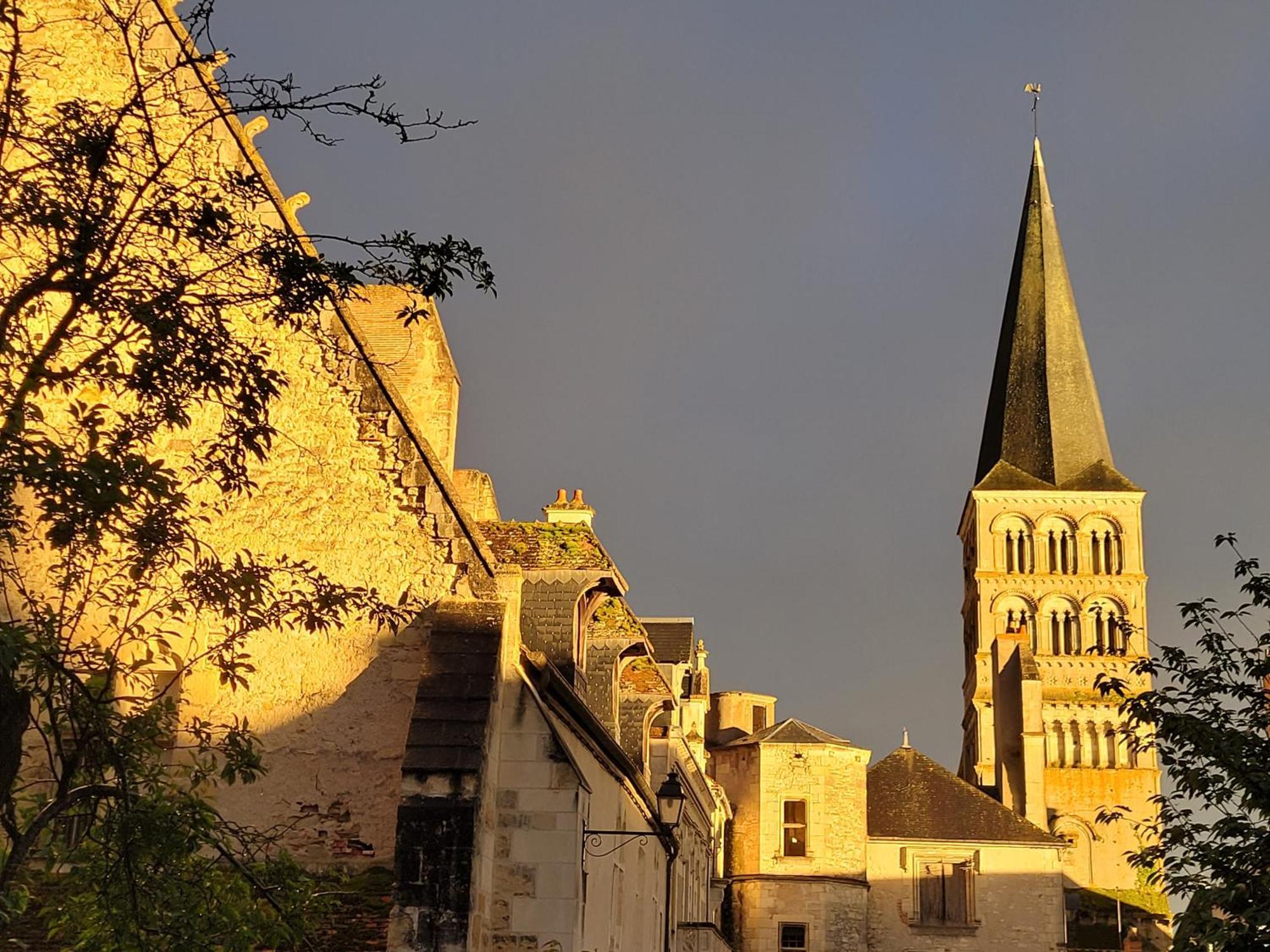 La Cour Du Chateau La Charite-sur-Loire Ngoại thất bức ảnh